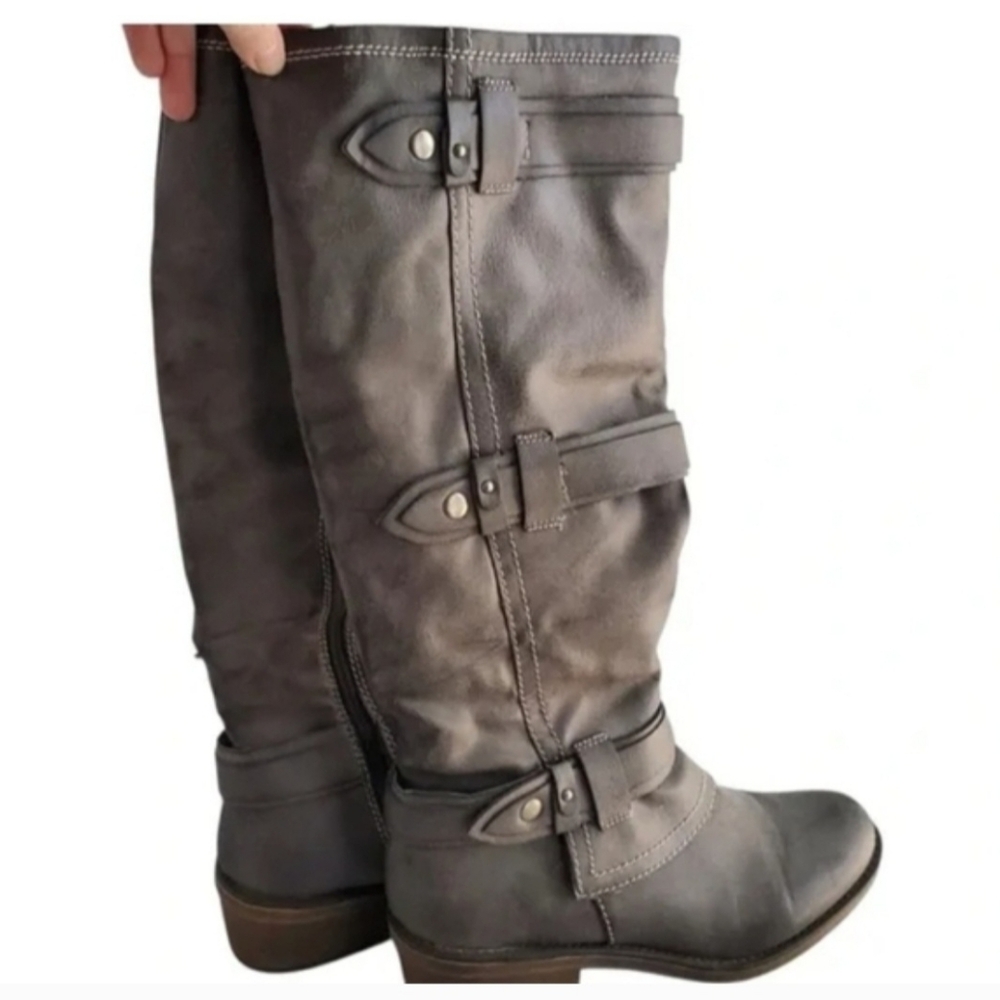 Women's Black Knee-High Boots